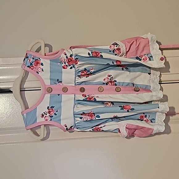 Linen pink cheeky plum shorties bummies & floral dress 12-18m - Picture 2 of 10